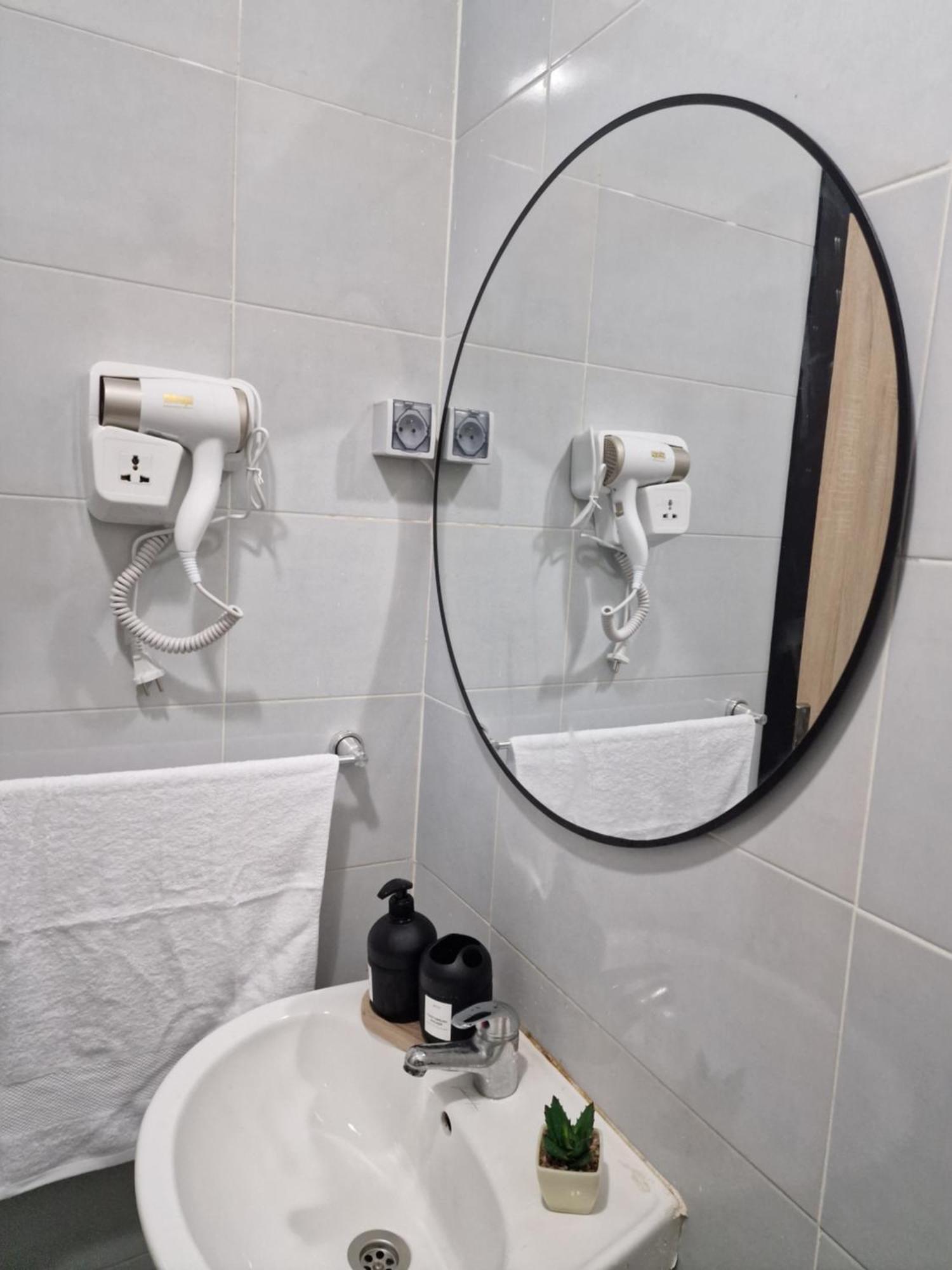 Cosy Apartment Near Beach & Airport Tanger Exterior foto